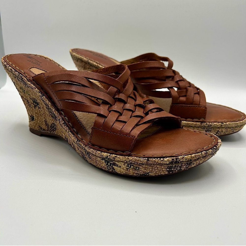 Born Sandal Wedge Leather Weave Strap Cork Beach Size 9